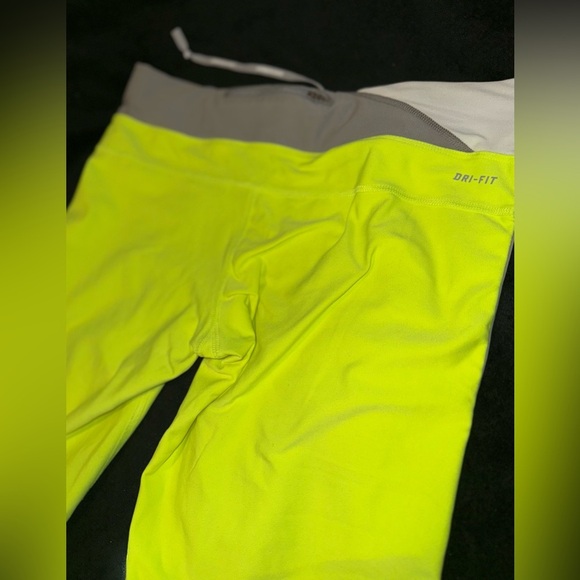 Nike Leggings Women Large Neon Yellow Dri-Fit Cropped Stretch Bottoms - Picture 7 of 8